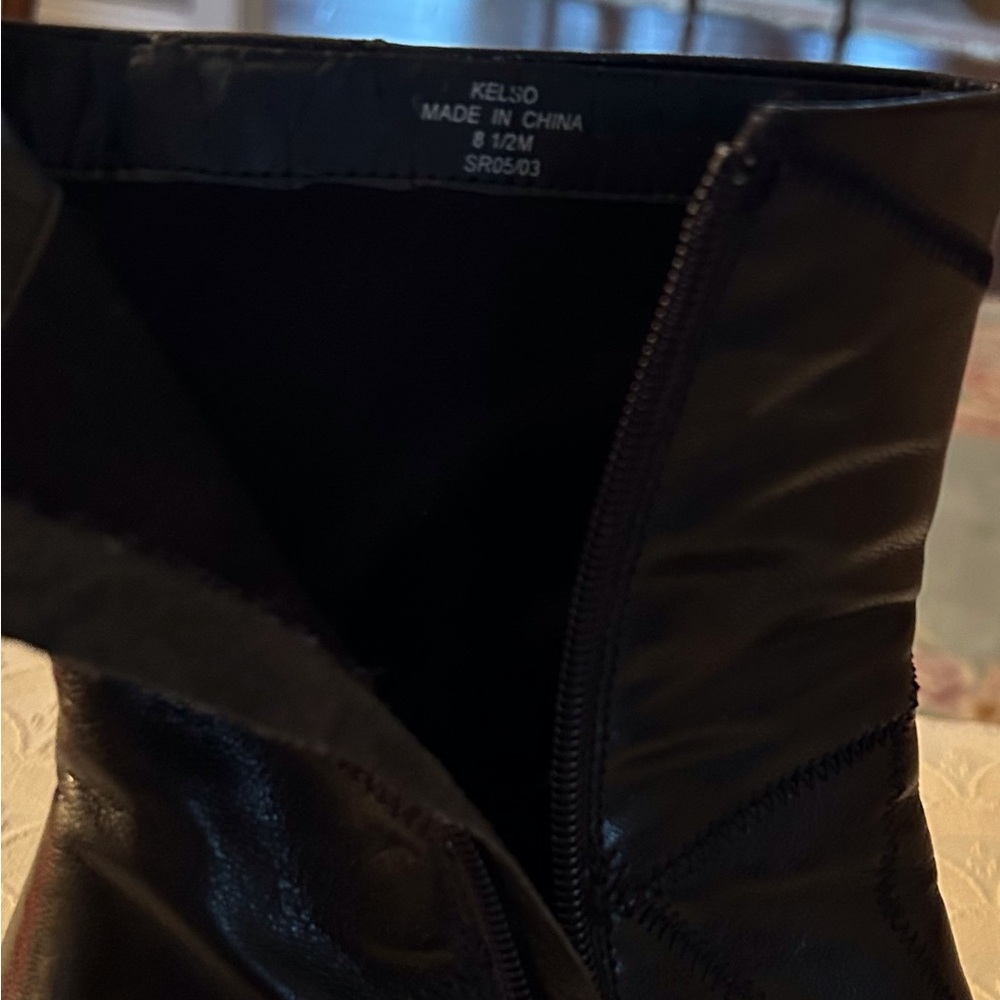 Liz Claiborne Black Leather Kelso Heeled Ankle Boots - Picture 12 of 14